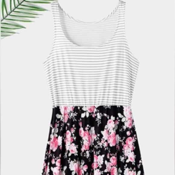Dresses & Skirts - Sleeveless Floral and Striped Medium Dress Black Floral